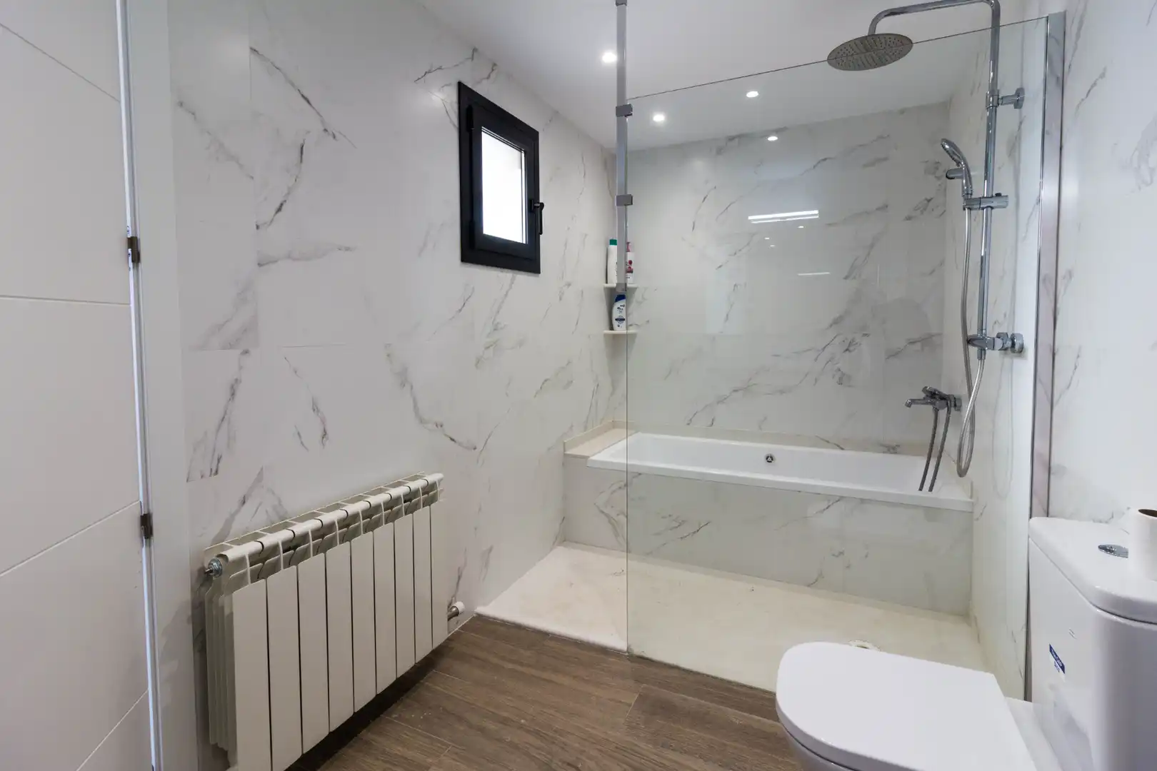 Baño de Casa o chalet en venta en Alcover con Aire acondicionado, Calefacción y Jardín privado