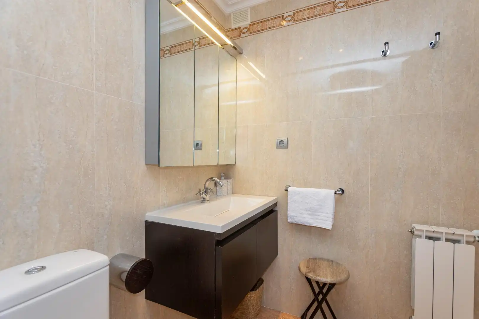 Baño de Piso en venta en San Vicente de la Barquera con Calefacción, Terraza y Piscina comunitaria