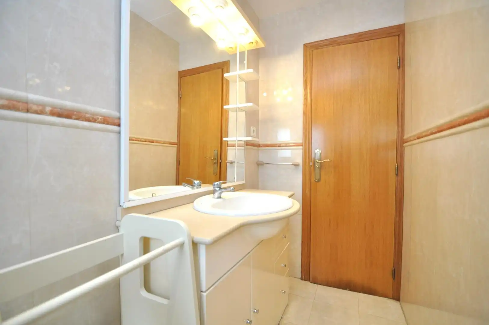 Bathroom of Houses for sale in La Ràpita  with Air Conditioner, Private garden and Terrace
