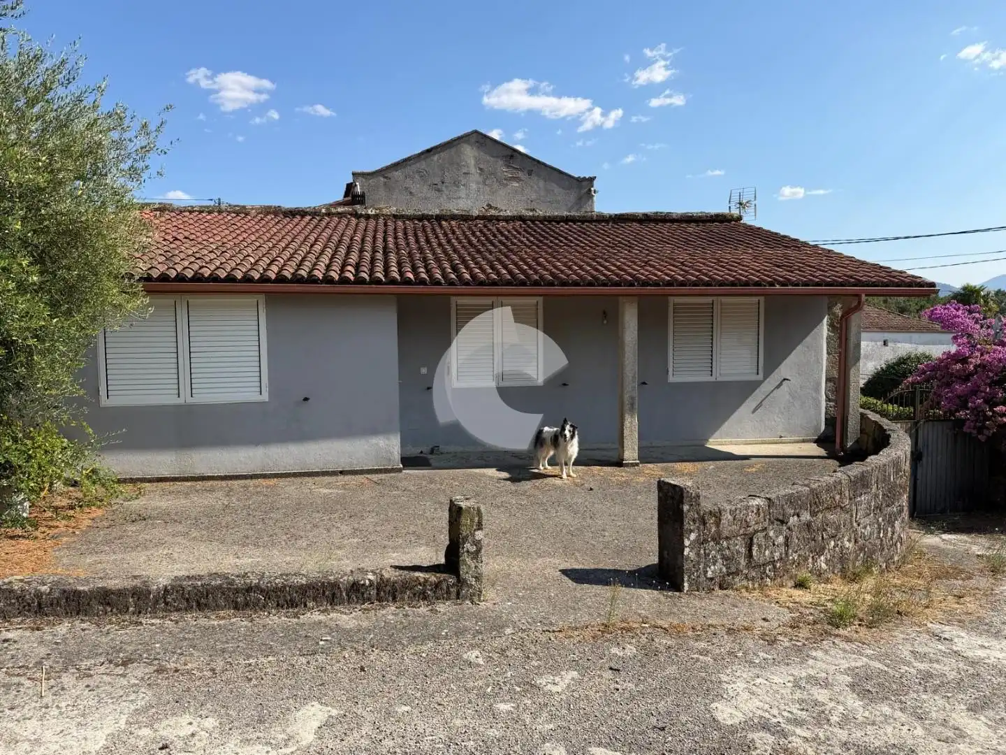 Vista exterior de Casa o xalet en venda en Entrimo amb Calefacció, Jardí privat i Traster