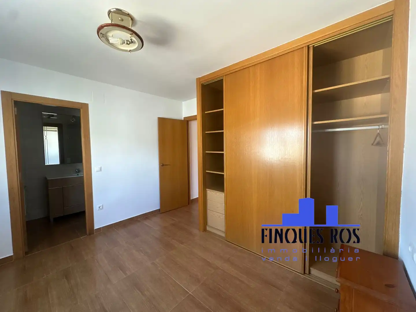 Houses for sale in Vinaròs  with Air Conditioner, Heating and Private garden