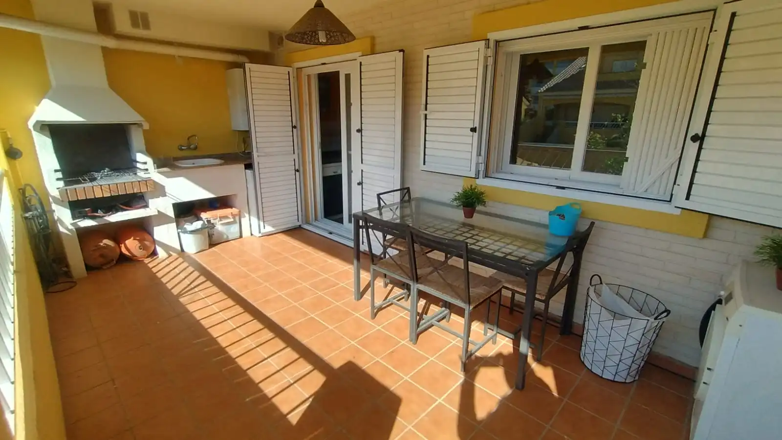 Terraced house with pool for sale in Carrer Nàpols, imagen 4
