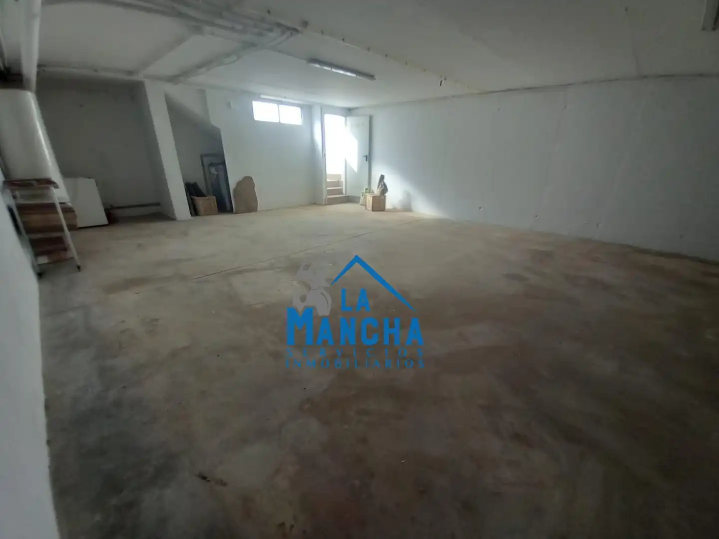 Casa adosada en venda en Madrigueras amb Calefacció, Terrassa i Traster