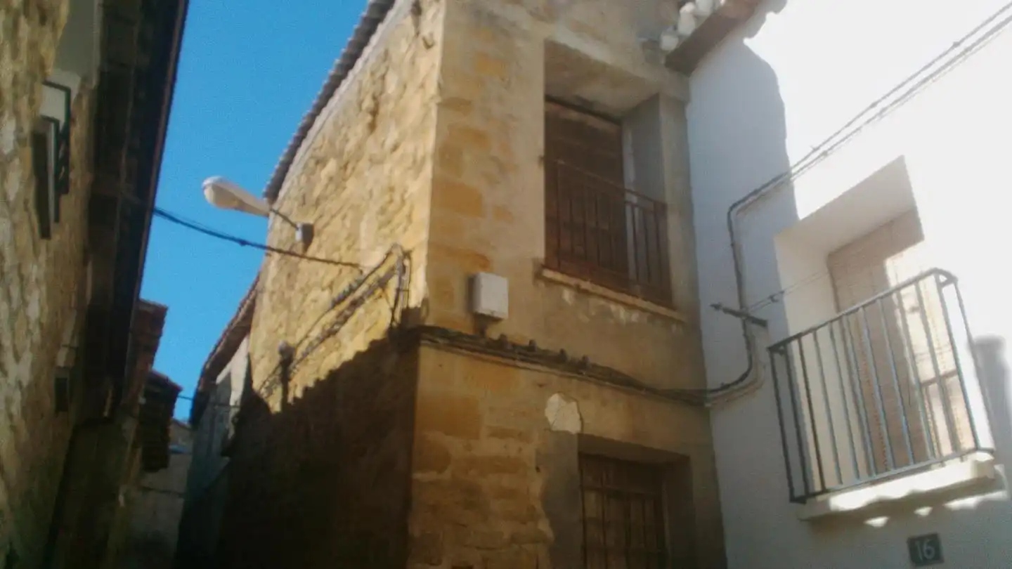 Casa con terrazza in vendita a Calle Sierlas 18