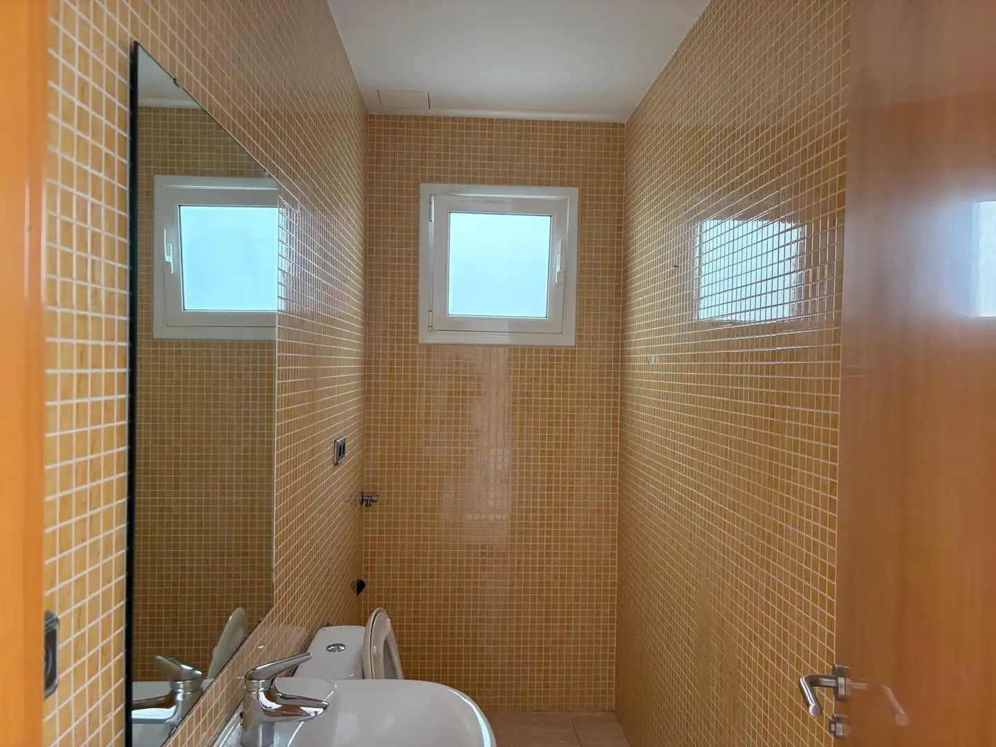 Badezimmer von Dachboden zum Verkauf in Igualada mit Klimaanlage und Terrasse