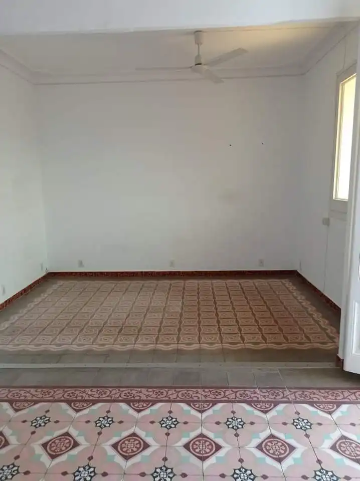 Appartamento con terrazza in vendita a Carrer del Comte Borrell, imagen 4