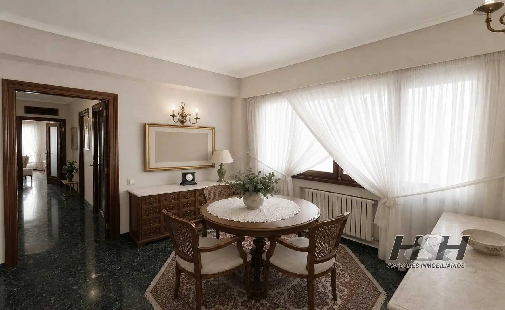 Comedor de Piso en venta en Valencia con Aire acondicionado, Calefacción y Balcón