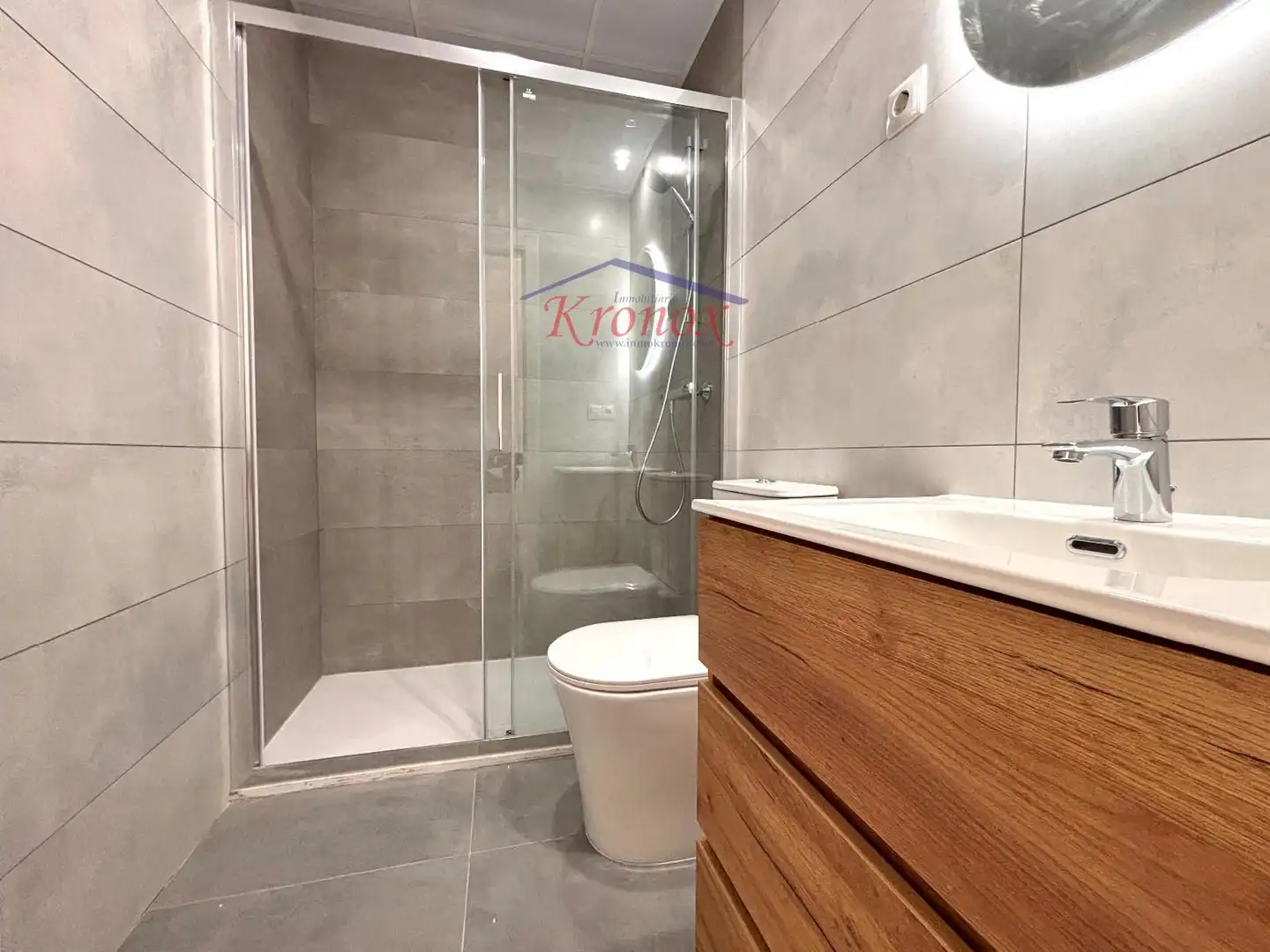 Baño de Piso en venta en Madrid con Aire acondicionado y Calefacción