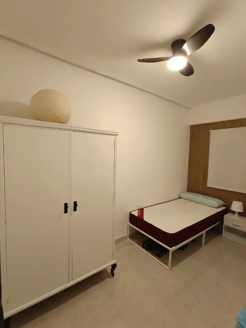 Schlafzimmer von Wohnung zur Miete in Alicante / Alacant mit Möbliert, Waschmaschine und Mikrowelle