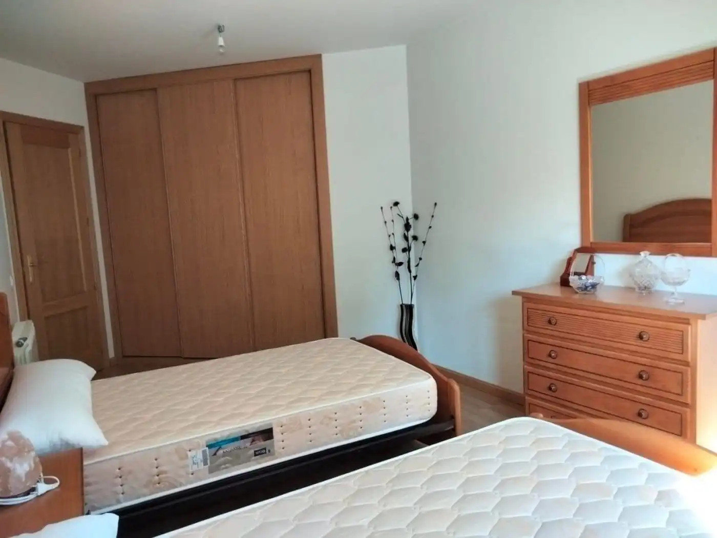 Habitación de Piso en venta en Valderas con Parquet, Amueblado y TV