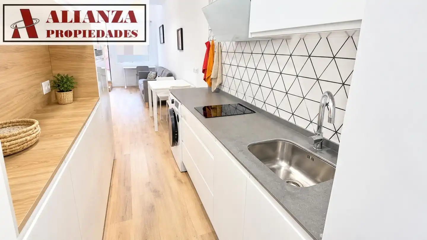 Kitchen of Study for rent in Málaga  with Air Conditioner
