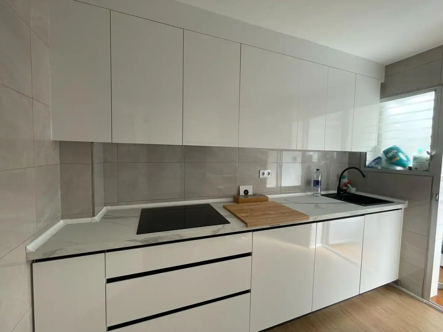 Kitchen of Flat for sale in Mazarrón  with Air Conditioner, Storage room and Balcony