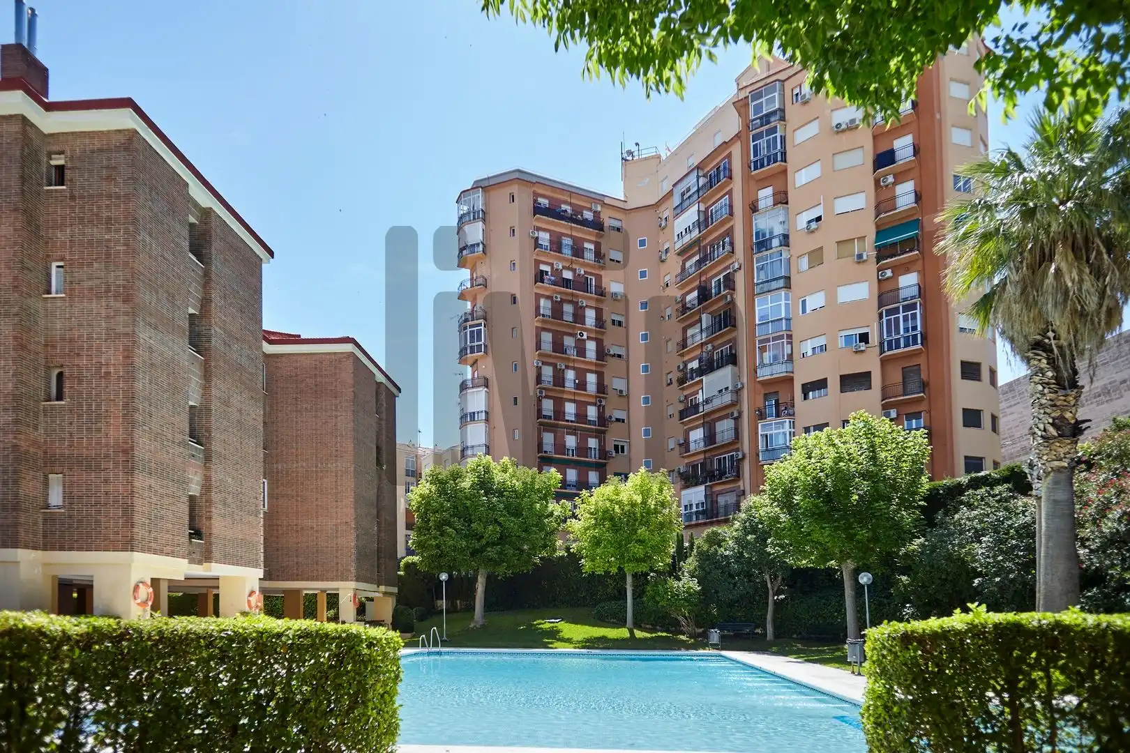 Vista exterior de Pis en venda en Jaén amb Aire condicionat, Calefacció i Traster