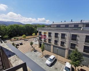 Vista exterior de Àtic en venda en Gondomar amb Calefacció, Terrassa i Moblat