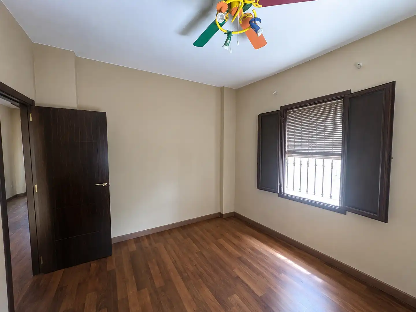 Dormitori de Casa o xalet en venda en Camas amb Aire condicionat, Parquet i Terrassa