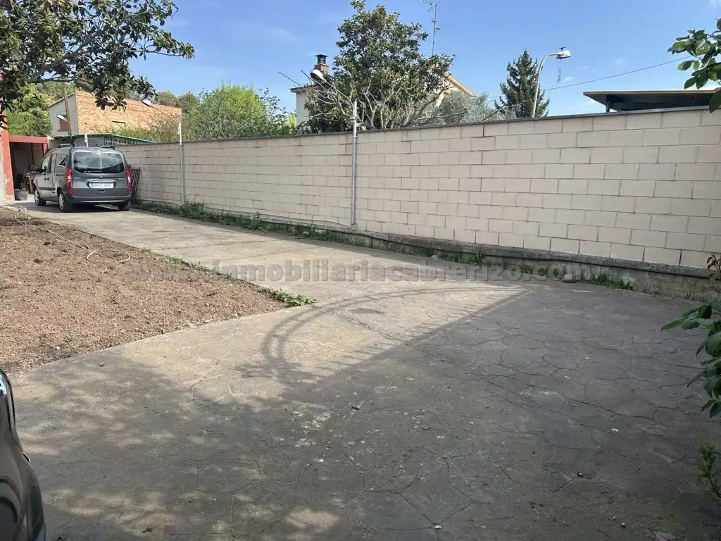 Aparcament de Terreny en venda en Nalda