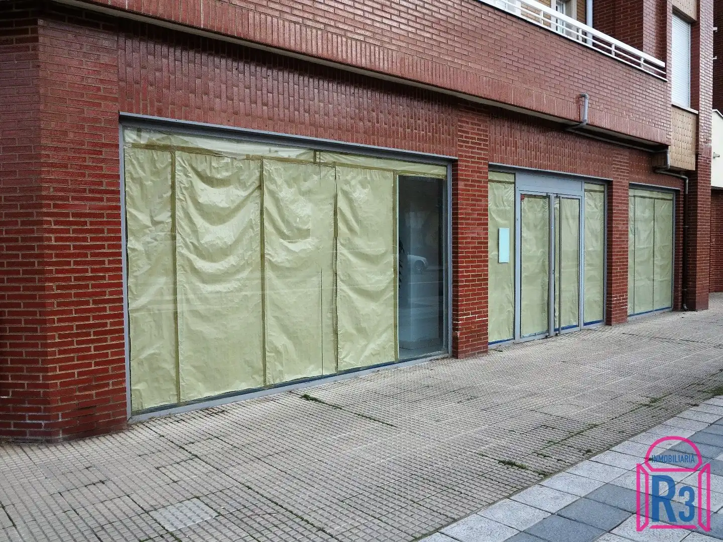 Local comercial en venda a Mariano Andrés