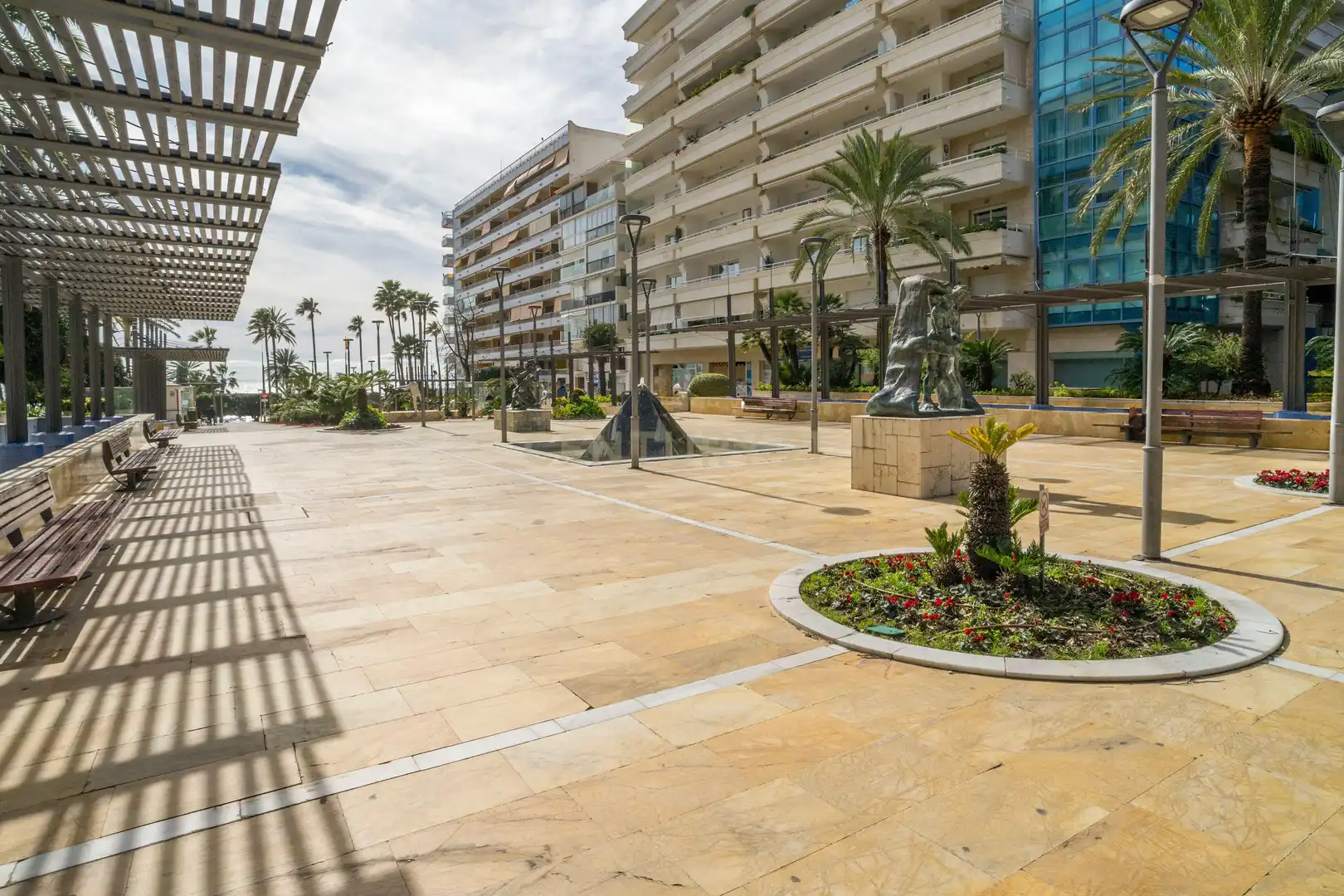 Außenansicht von Wohnung zum Verkauf in Marbella mit Balkon und Alarm