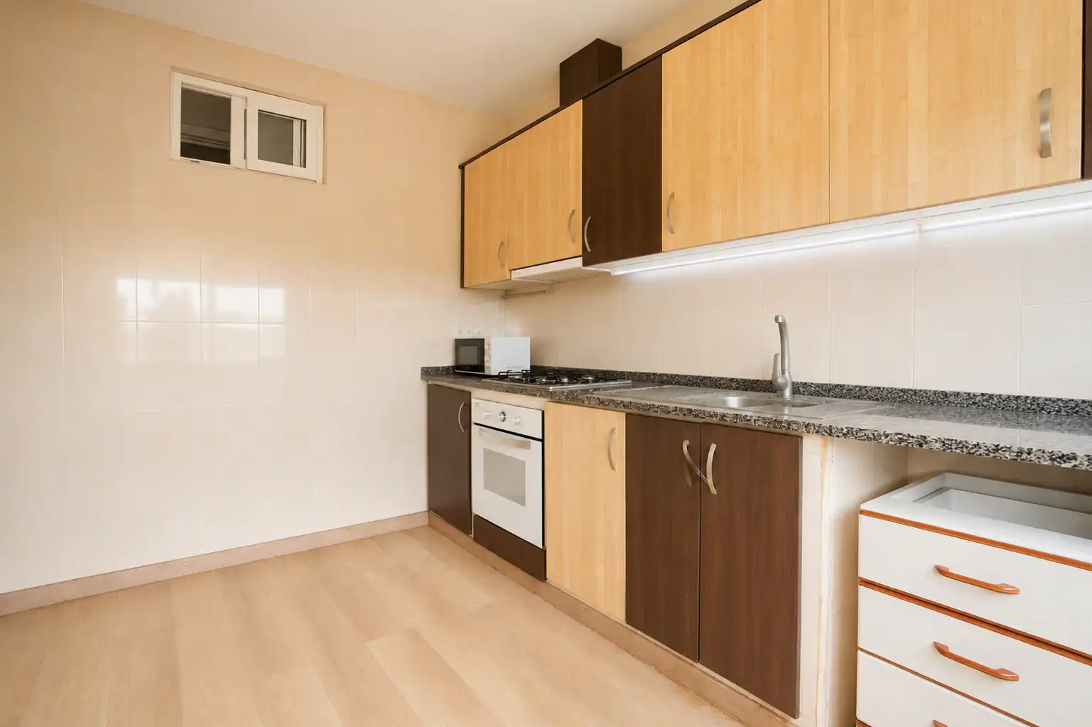 Kitchen of Flat for sale in Vinyols i els Arcs  with Air Conditioner, Terrace and Storage room