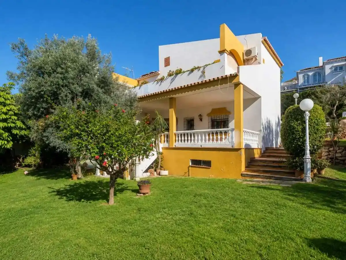 Detached house with terrace for sale in Este