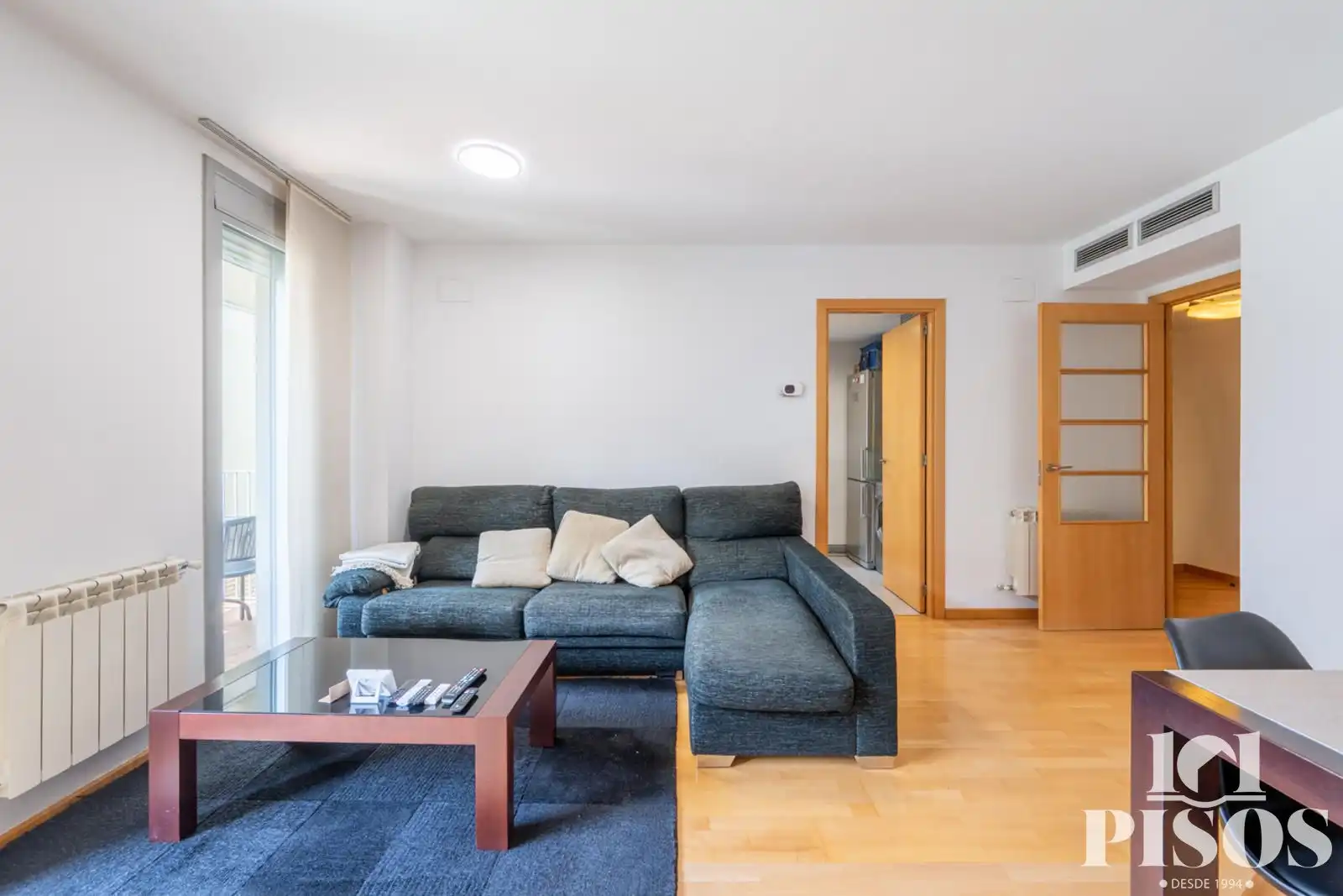 Sala d'estar de Pis en venda en Sant Cugat del Vallès amb Calefacció, Terrassa i Piscina