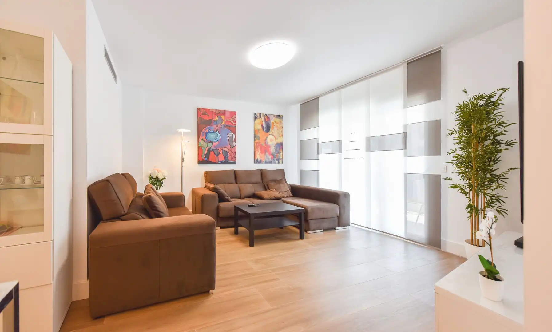 Wohnzimmer von Wohnung zur Miete in Fuengirola mit Klimaanlage, Heizung und Privatgarten