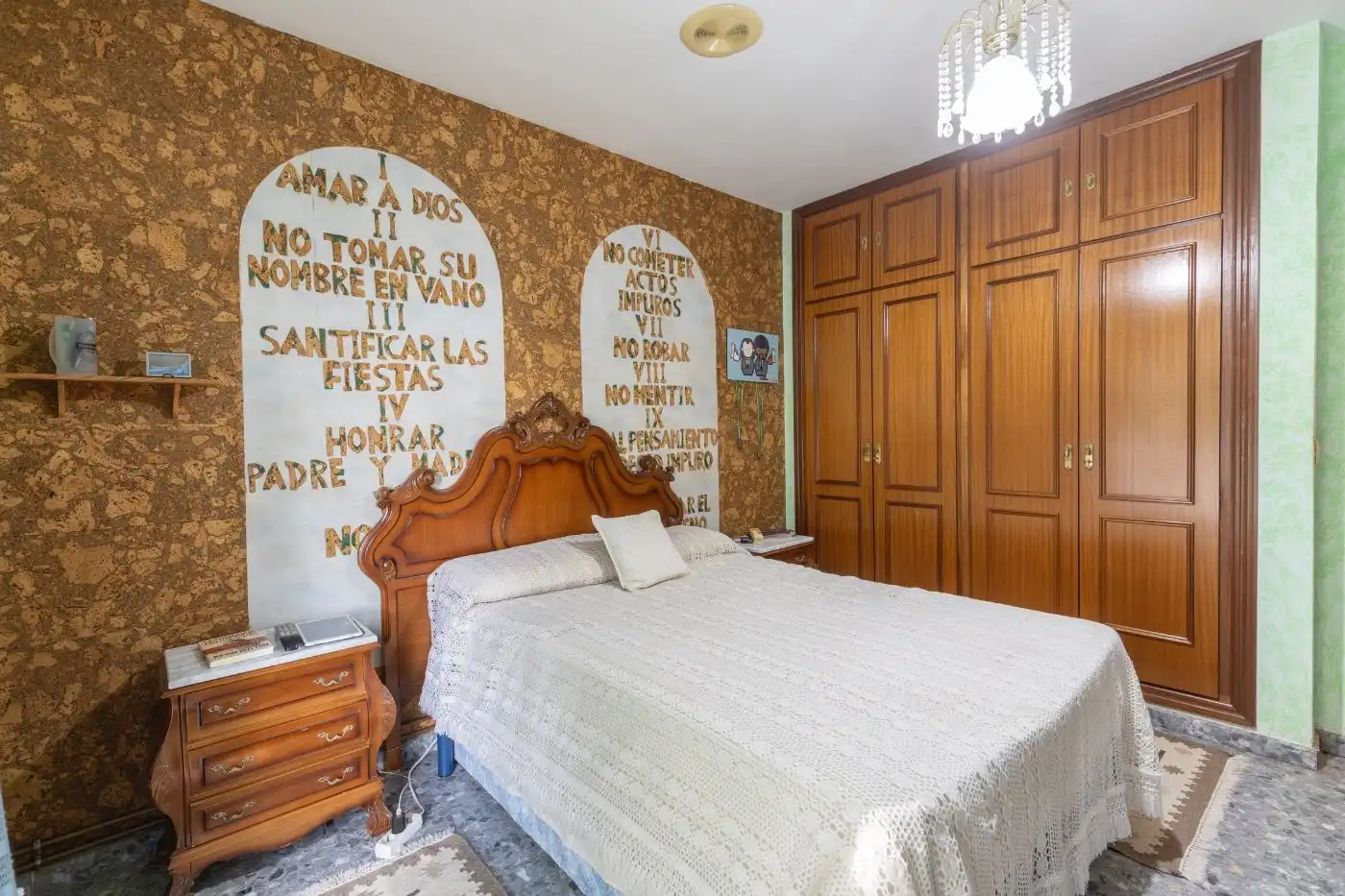 Schlafzimmer von Haus oder Chalet zum Verkauf in Víznar mit Klimaanlage, Heizung und Privatgarten