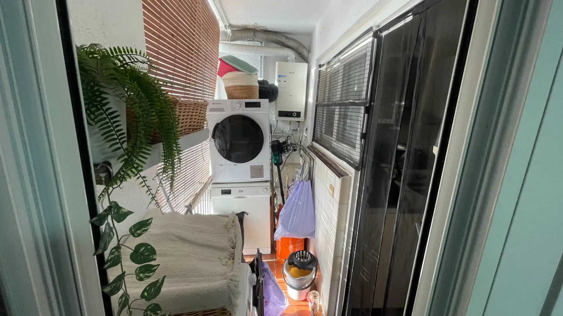 Flat with terrace for sale in Carrer Garbí, imagen 7