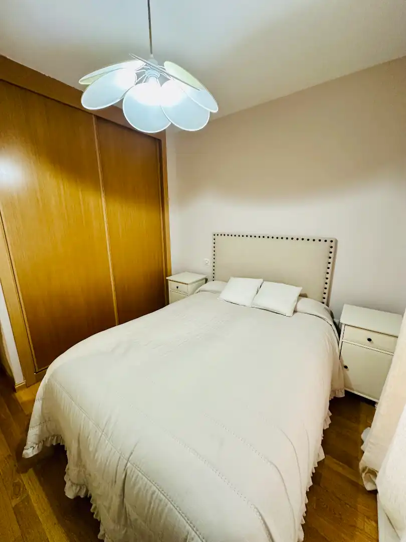 Habitación de Casa adosada en venta en Parla con Aire acondicionado, Calefacción y Jardín privado