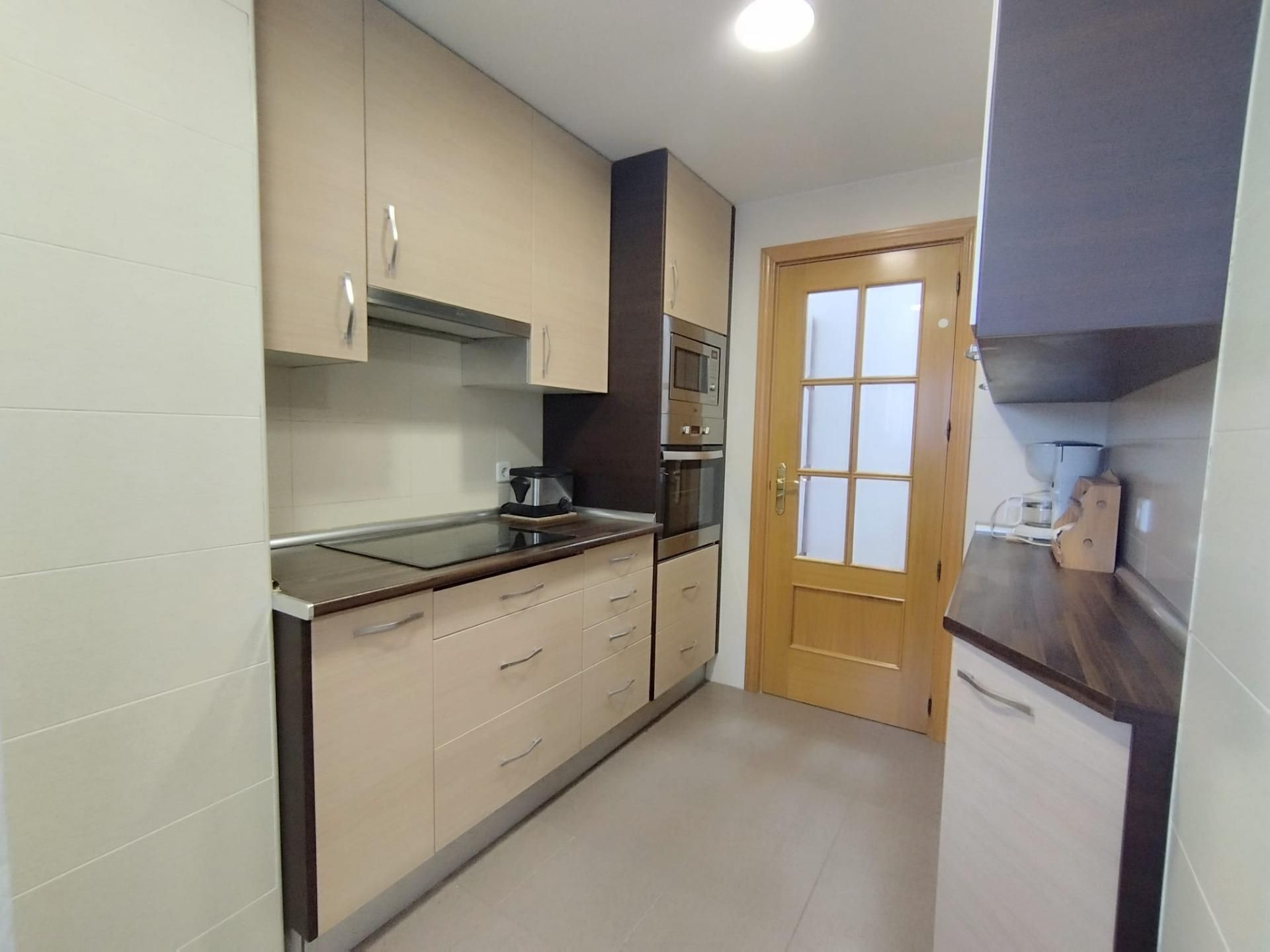 Kitchen of Flat to rent in  Madrid Capital  with Air Conditioner