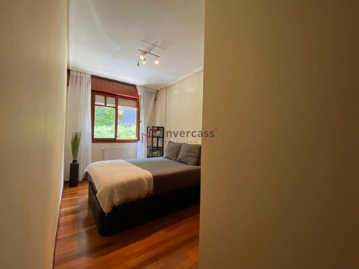 Habitación de Casa adosada en venta en Castro-Urdiales