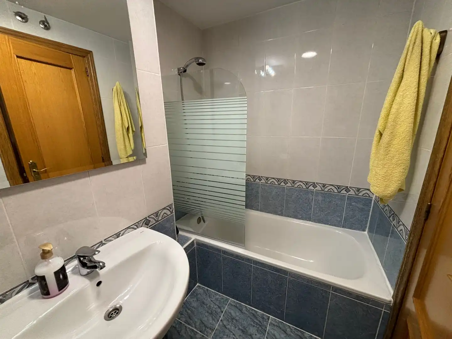 Baño de Piso en venta en Azuqueca de Henares con Calefacción, Amueblado y Horno
