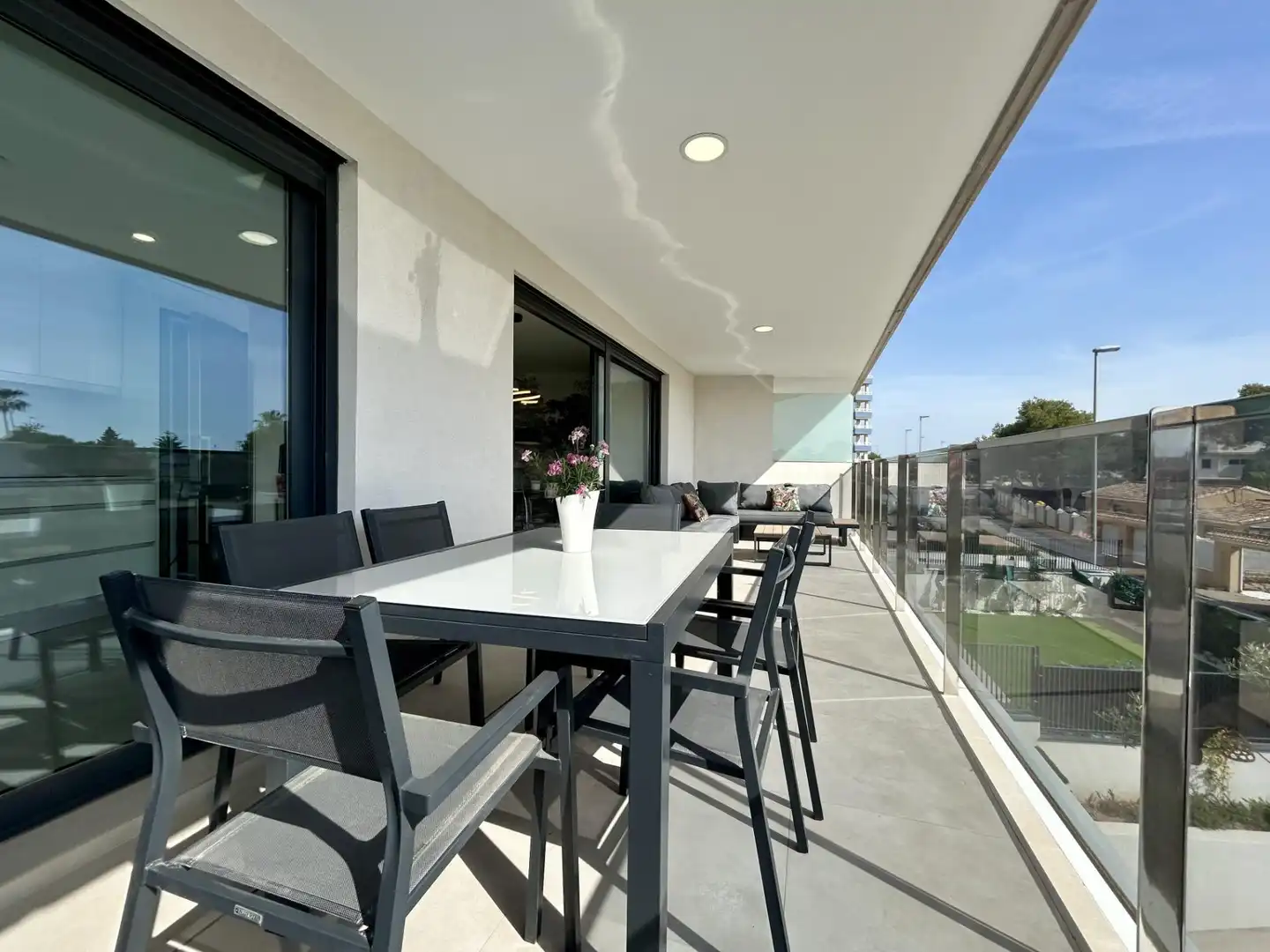 Apartamento con piscina en venta en Calle de Garcilaso de la Vega-Campoamor, imagen 2