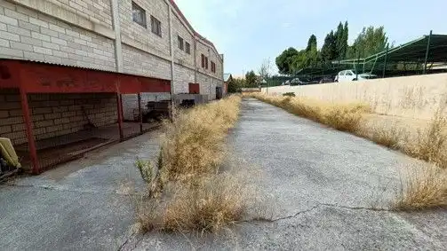 Nau industrial de lloguer en Zaragoza
