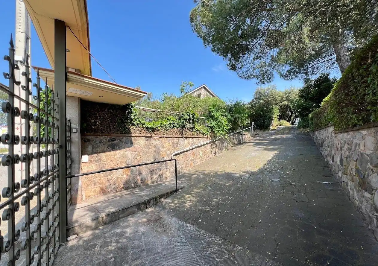 Vista exterior de Casa o xalet en venda en Castellnou de Bages amb Jardí privat, Terrassa i Traster