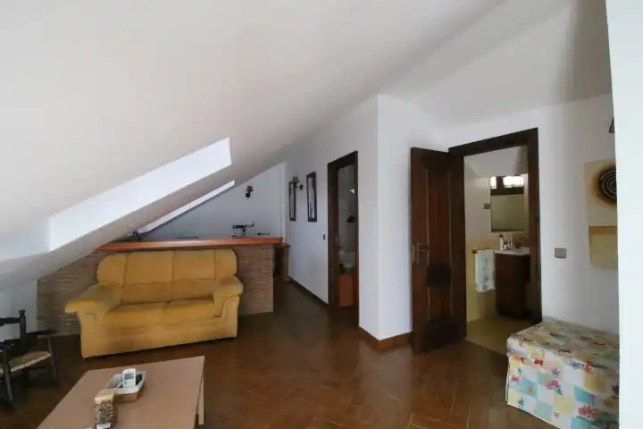 Adossat amb terrassa en venda a Villanueva de la Concepción, imagen 39