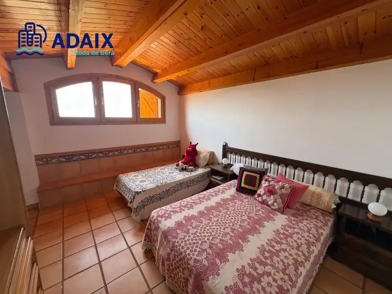 Habitación de Casa o chalet en venta en Roda de Berà con Terraza, Trastero y Horno