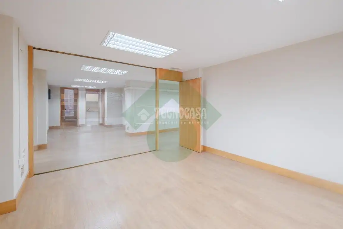 Büro zur Miete in Madrid mit Klimaanlage und Heizung