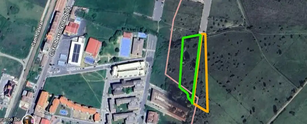 Terreny residencial en venda a Calle Miguel Delibes