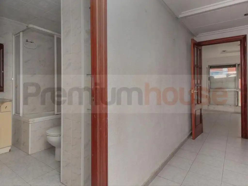 Flat with terrace for sale in Calle de Vila-seca, imagen 19