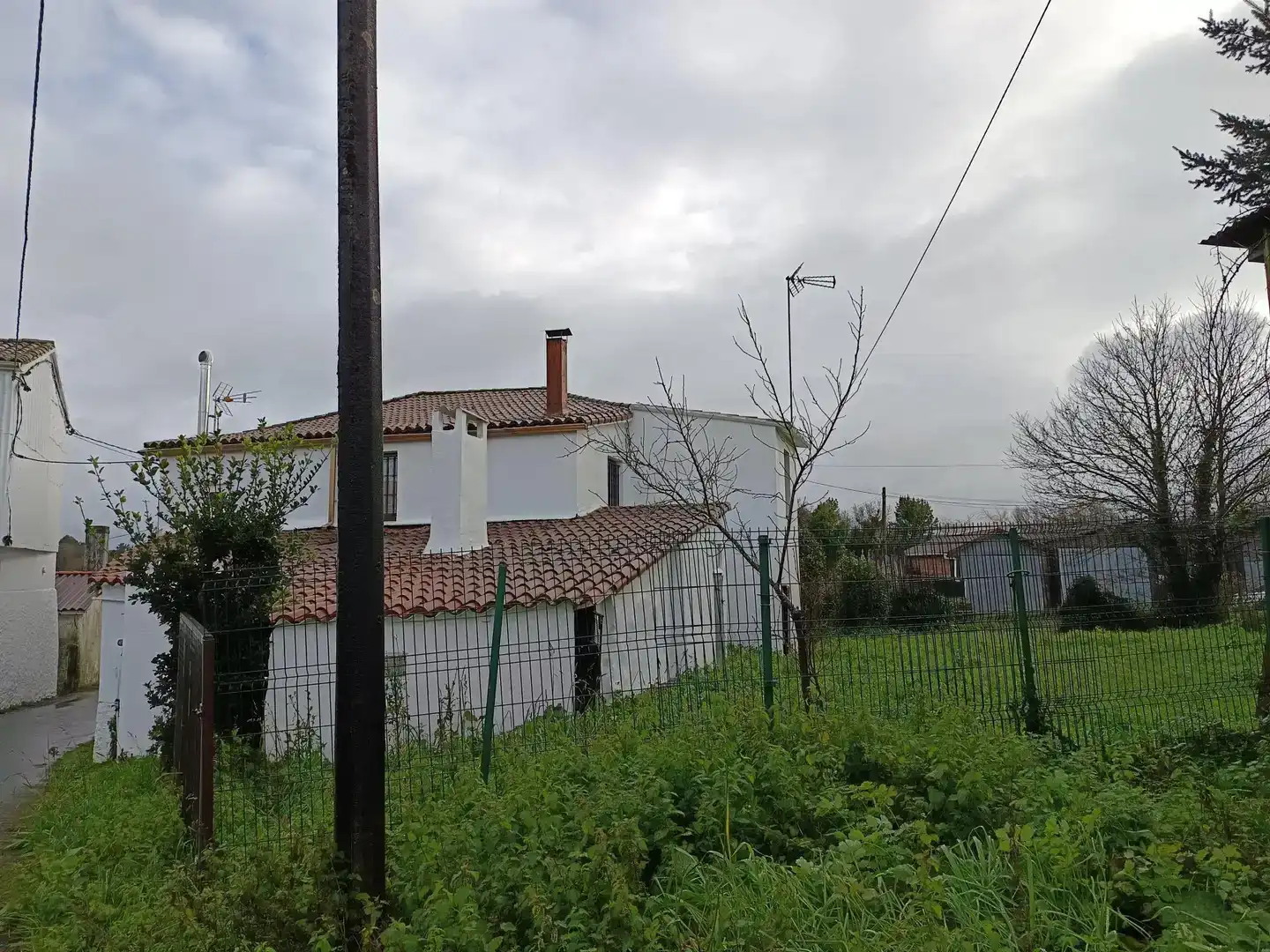 Casa adosada en venda en Boimorto amb Balcó