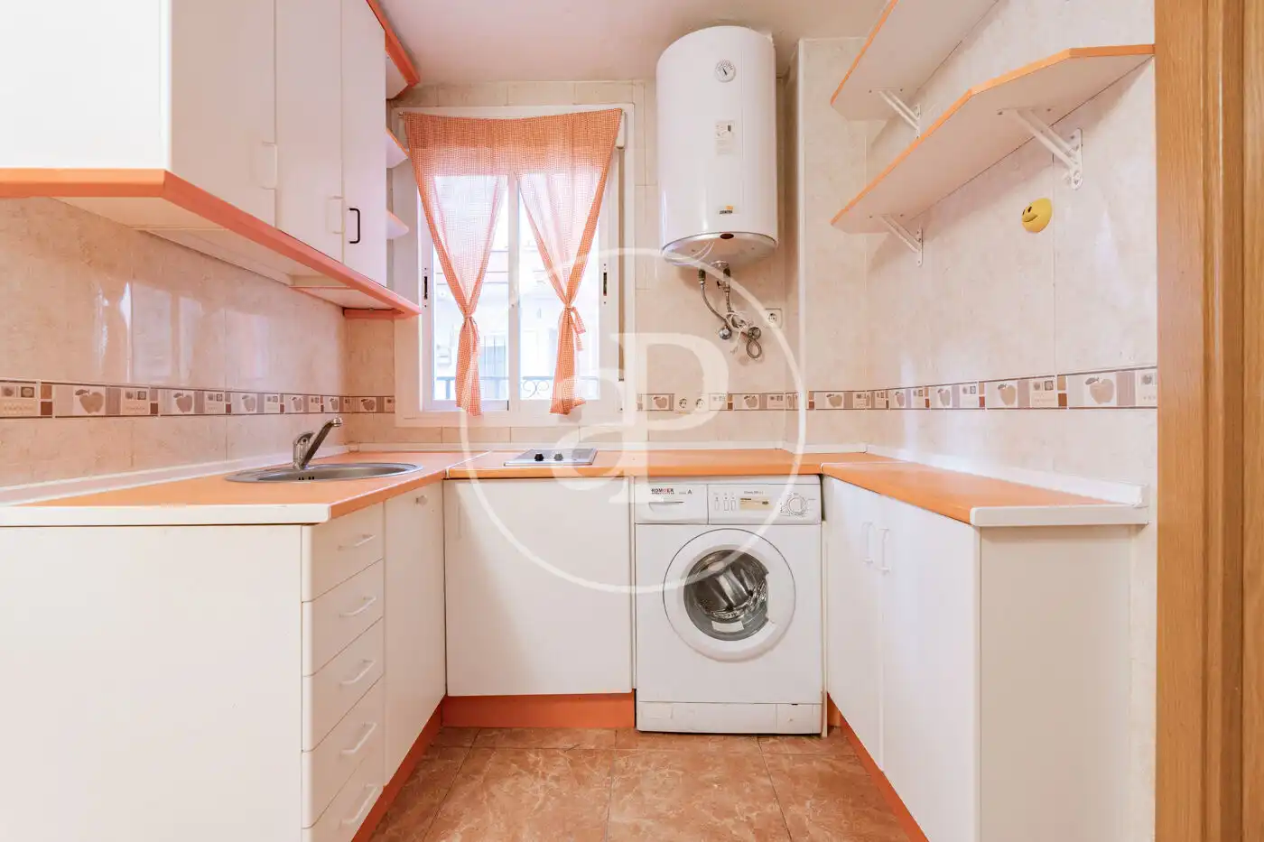 Kitchen of Flat for sale in Madrid  with Heating