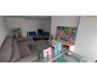 Sala d'estar de Pis de lloguer en  Almería Capital amb Aire condicionat, Terrassa i Moblat