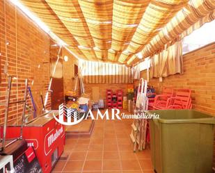 Premises for sale in Pinto  with Air Conditioner