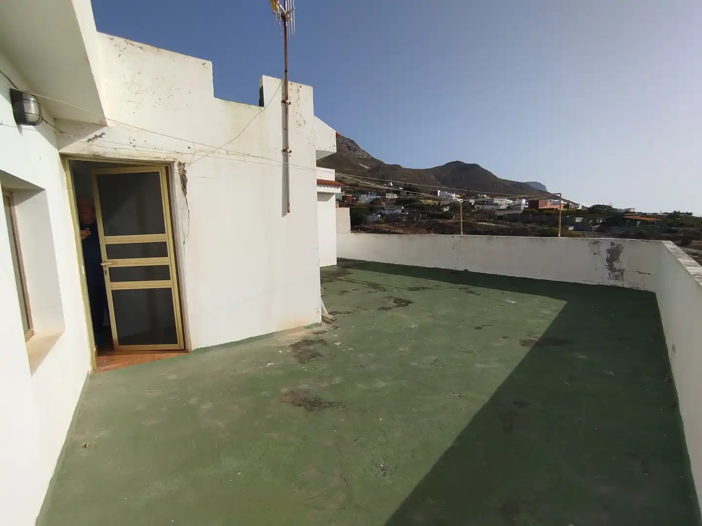 Vista exterior de Casa o chalet en venta en Gáldar con Jardín privado, Terraza y Amueblado