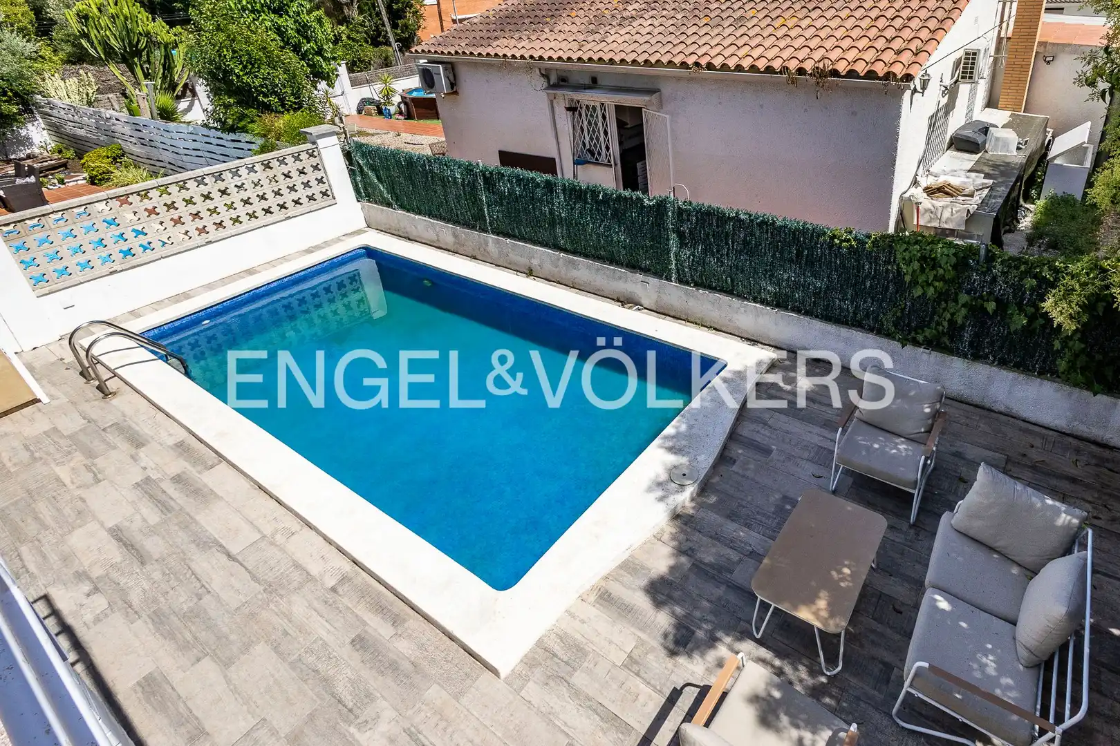 Piscina de Casa o xalet en venda en Castelldefels amb Aire condicionat, Calefacció i Parquet