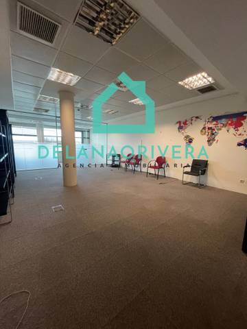 Oficina en Alquiler en El Pinar - Punta Galea