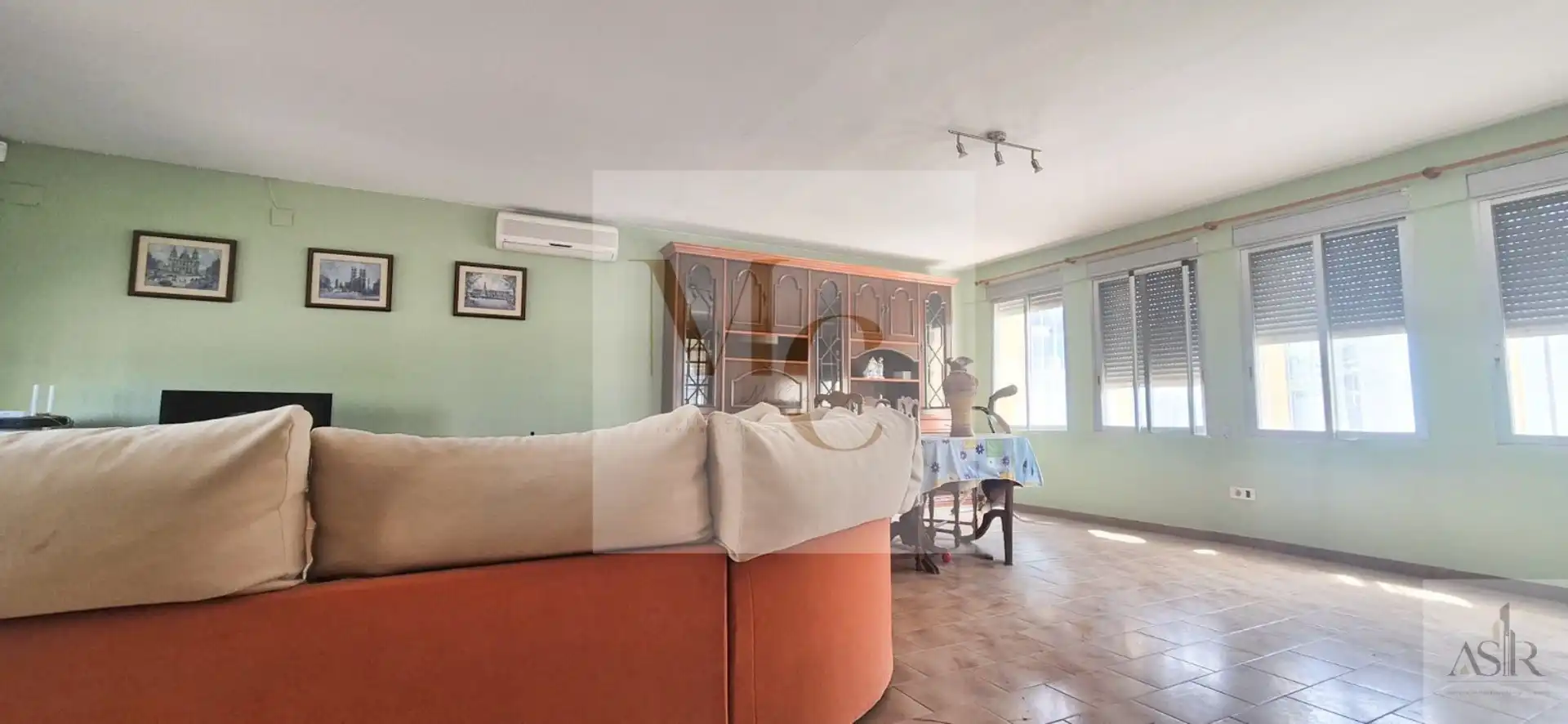 Sala d'estar de Casa o xalet en venda en Benifaió amb Terrassa, Traster i Piscina