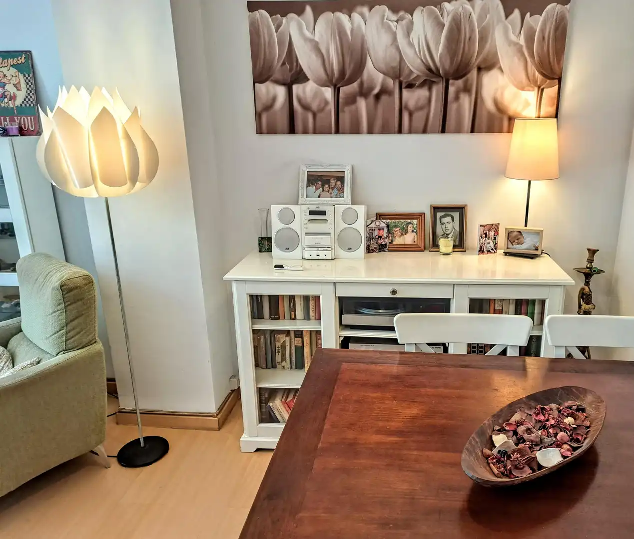 Sala d'estar de Pis en venda en Cerdanyola del Vallès amb Aire condicionat, Calefacció i Parquet