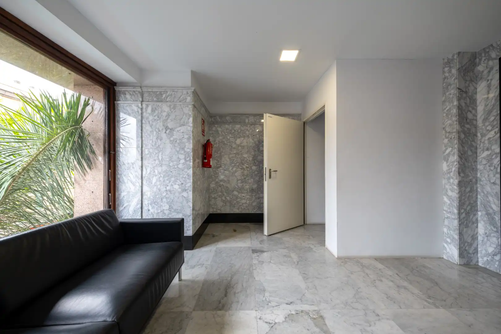 Office space with lift for sale in Calle Bravo Murillo, imagen 3